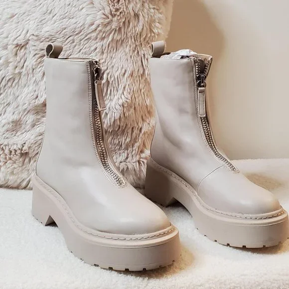 ASOS chunky ankle boot with zip up detail in sand - Picture 3 of 4